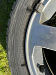 Saab aluminiumfälgar med bra vinterdäck