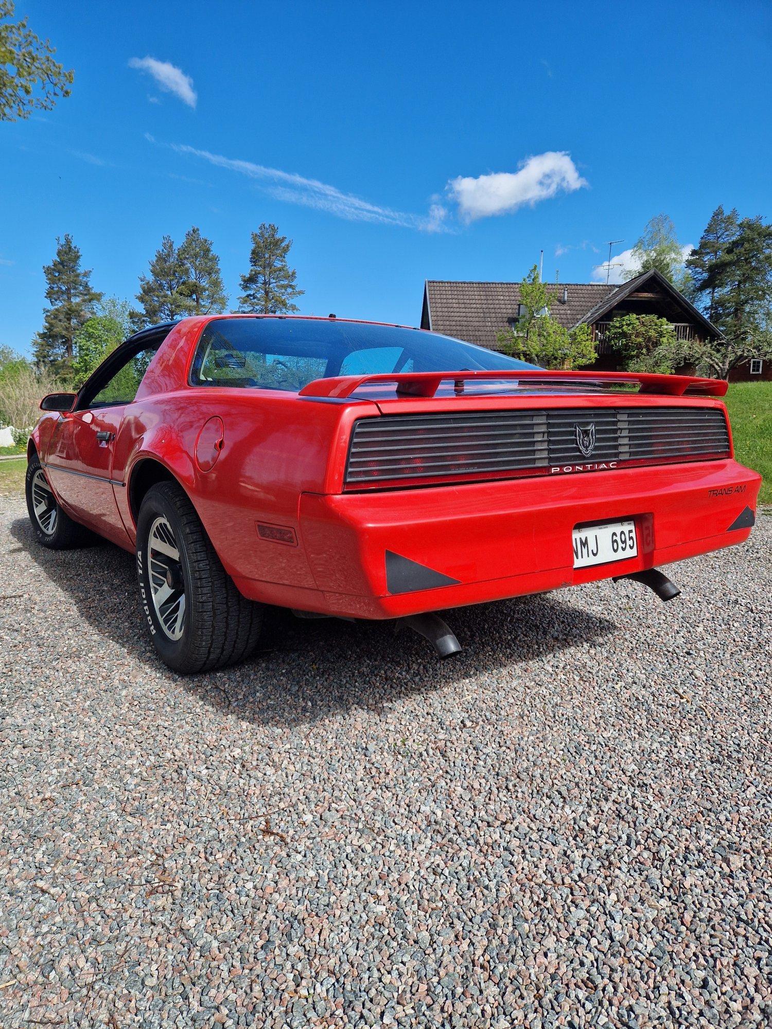 Pontiac Firebird Base 5.0 V8 Automatic, 4-trinn, 152hk, 1984