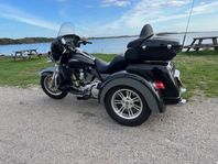 Harley Davidson FLHTCUTG Trike Glide