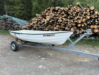 Båt RYDS 390 med kärra