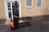 Truck Staplare BT 2000kg / 800 kg till 160 cm