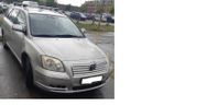 Toyota Avensis Kombi 2.0 bensin,krävs motorbyte/resevdelsbil