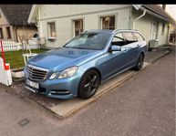 Mercedes-Benz E 220 T CDI BlueEFFICIENCY 5G-Tronic Avantgard