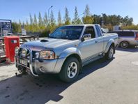 NISSAN NAVARA KING CAB 2003 (a-traktor)