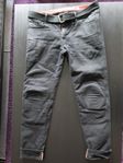 Skyddsutrustning (skor och jeans)