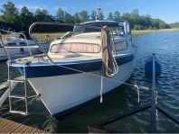 Albin 25