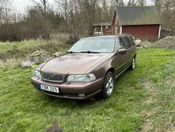 Volvo V70 2.5 T
