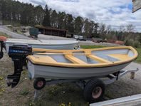 Båt, motor + trailer och nya åror