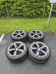4st 18 tums däck/fälgar från en Nissan 350z