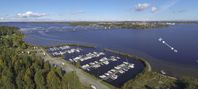 Båtplats 4 m  Bergnäsets Båthamn.  Uthyres sommaren 2025