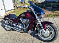 Suzuki M109R Intruder