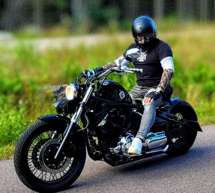 BOBBER (YAMAHA Dragstar XVS1...