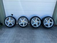 Ferrari 458 Italia Spyder fälgar 20 tum med fina däck