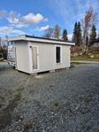 Kabe Ametist xl ks 2005 + förstuga står på fjäll camping