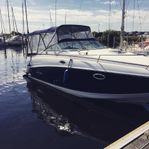 Rinker Express Cruiser 250 med Extreme 3500 Trailer