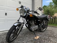Yamaha 400 sr