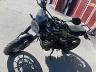 Husqvarna Svartpilen 401