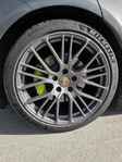 Porsche Panamera 4 E-Hybrid som ny