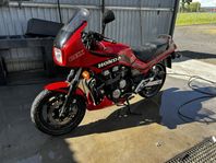 Honda CBX 750 F (RC17) Besiktningsbefriad.