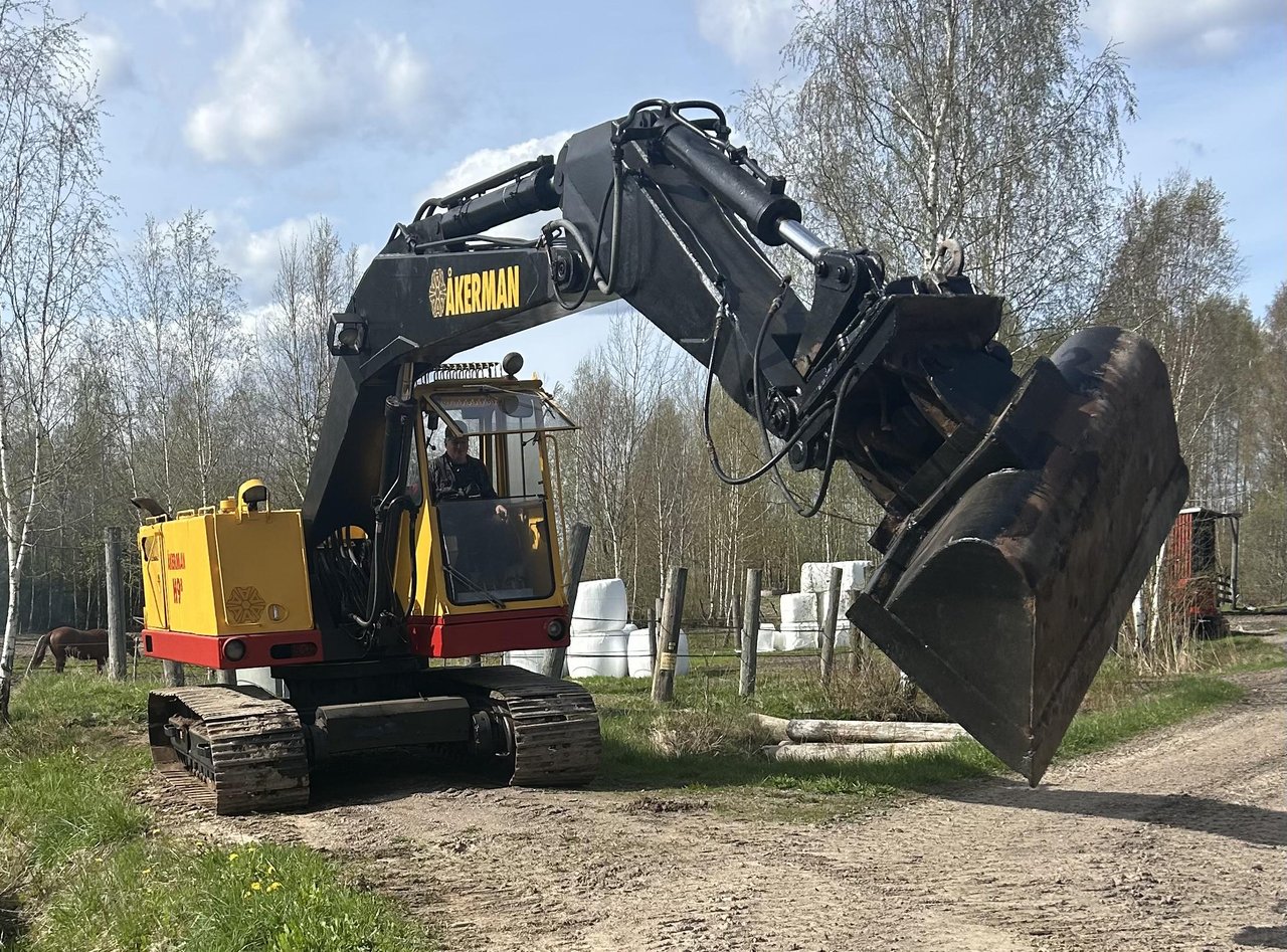 Åkerman H9B bandgrävare