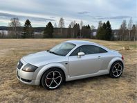A-traktor Audi TT Quattro