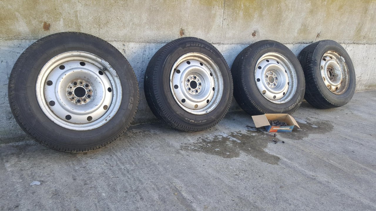 Hjul till transporter.