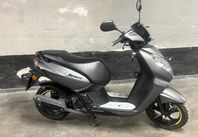 Peugeot Kisbee GT 2022 Mad Grey 333 mil