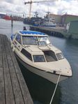 Uttern 6300 med 100 hk Mariner