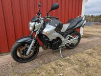 Suzuki GSR600