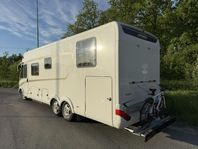 Hymer B798 SL. AC bodel via 560Ah Litiumbatt 700W solcell QB