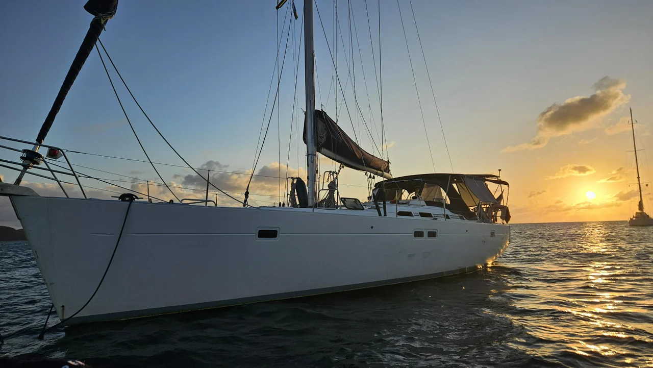 Beneteau 473 Långfärdsbåt i Karibien - NY MOTOR image