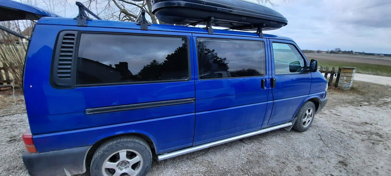 Nybesiktad Volkswagen Caravel...