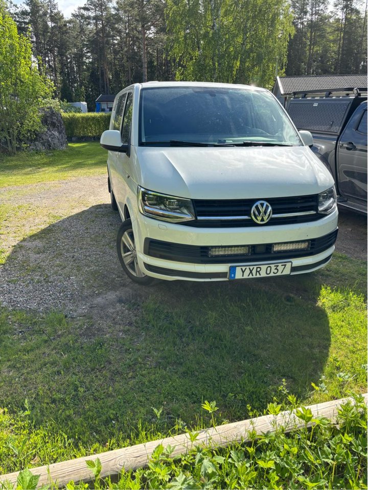 Volkswagen Transporter Kombi ...