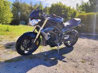 Triumph street triple