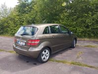 Mercedes-Benz B 180 CDI Autotronic Euro 5