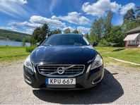 Volvo V60 T4F Momentum Euro 5