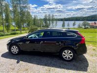 Volvo V60 T4F Momentum Euro 5