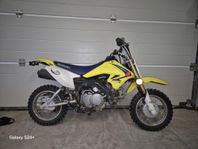 Suzuki DR-Z 70 barn cross