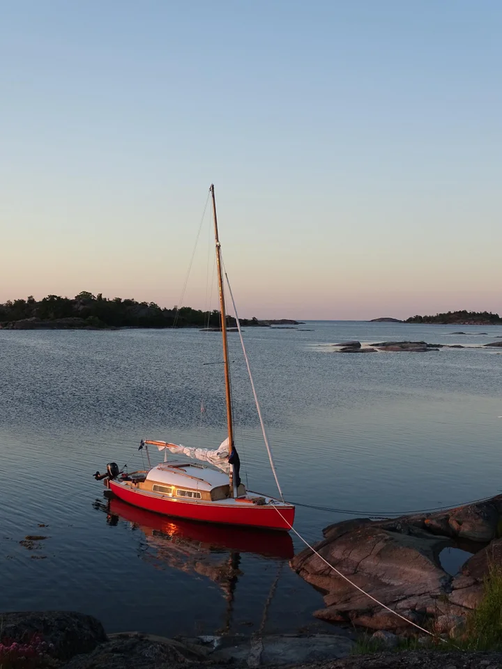segelbåt i trä image