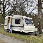 Superfräsch NYBESIKTIGAD Äldre Husvagn