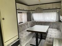 Superfräsch NYBESIKTIGAD Äldre Husvagn