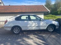Toyota Corolla Liftback 1.6 LÅGMIL!