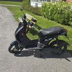 Fin el moped endast 15 mil som ny
