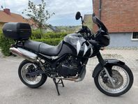 Triumph Tiger 885i