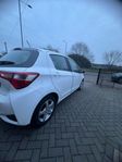 Toyota Yaris obs.läsa  hela anonns före ringa