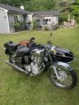 Royal Enfield 350 med sidovagn.