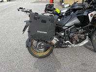 Lone Rider Motobag 31+38 och Givi hållare