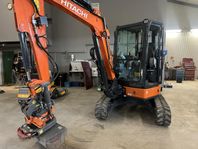Hitachi ZX38U