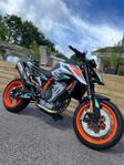 KTM 890 Duke R (376mil)