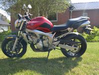 YAMAHA FZ6-N Perfekt första hoj!